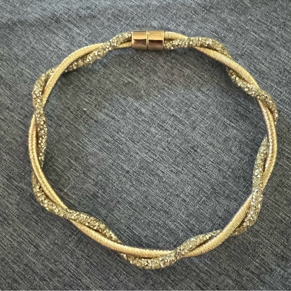 NECKLACE NORDSTROM Gold & Silver Twisted 18” Rope Choker Magnetic Closure - Picture 3 of 8